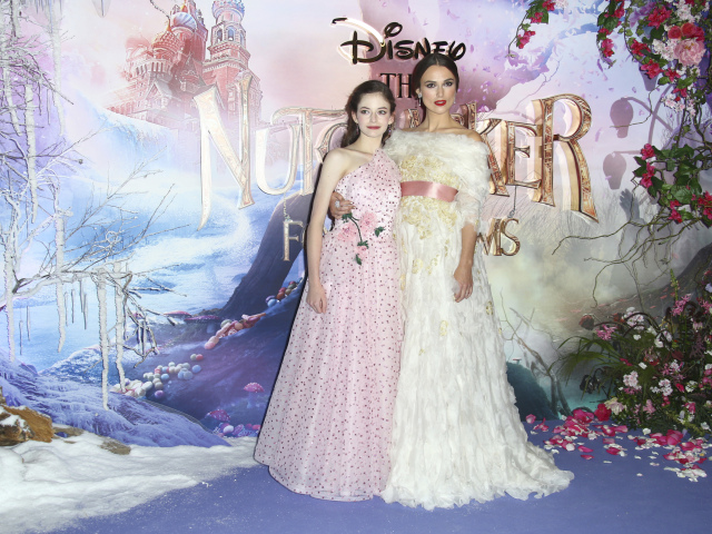 Mackenzie Foy (vľavo) a Keira Knightley