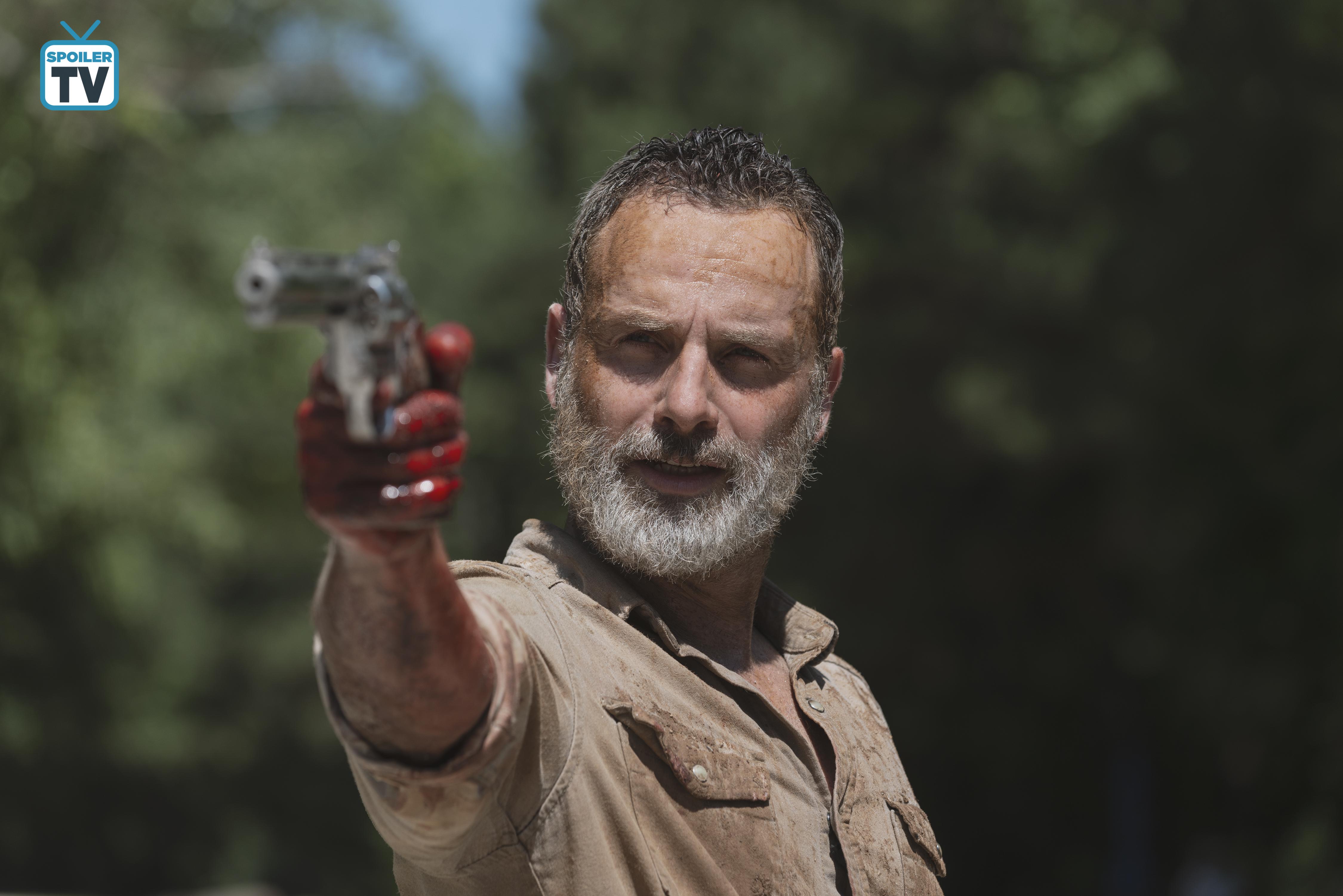 Herec Andrew Lincoln po deviatich rokoch dáva zbohom seriálu The Walking Dead. Aký koniec ho čaká?