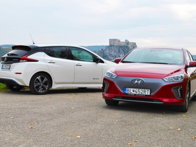 Hyundai Ioniq vs Nissan Leaf