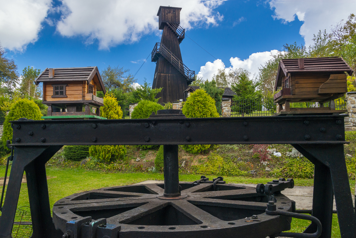 Ropný skanzen, vrt, Poľsko, ropa