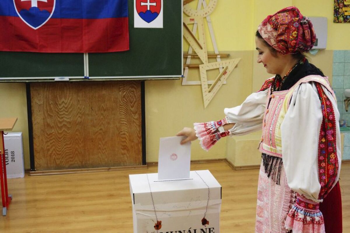 komunálne voľby 2018, krojovaná žena
