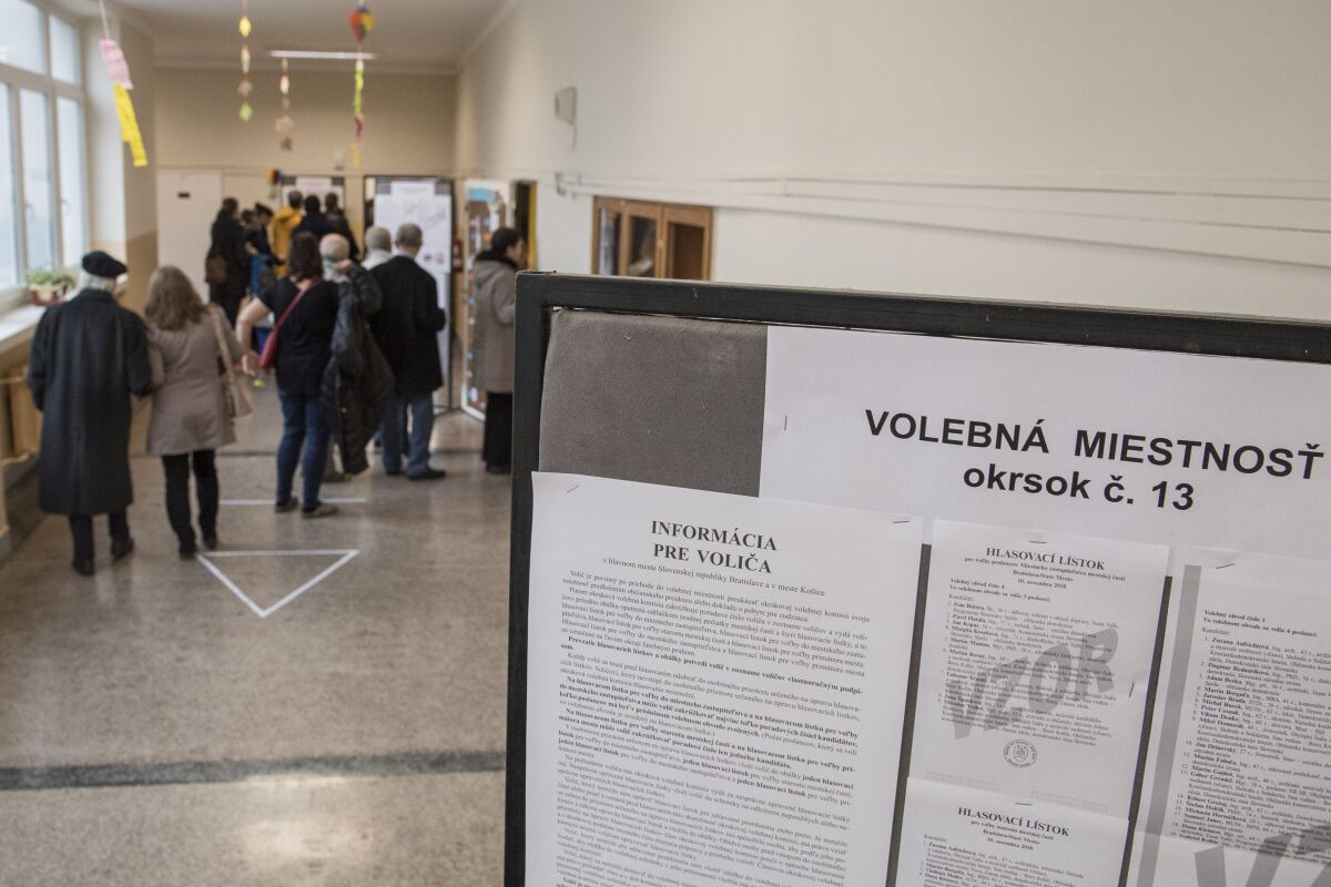 SR Bratislava samospráva voliči voľby18 BAX