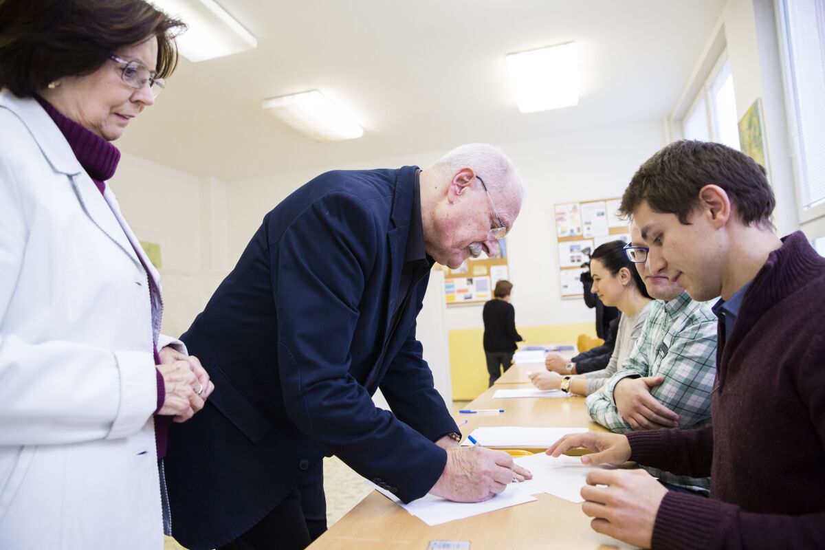 SR Voľby18 komunálne Gašparovič BAX