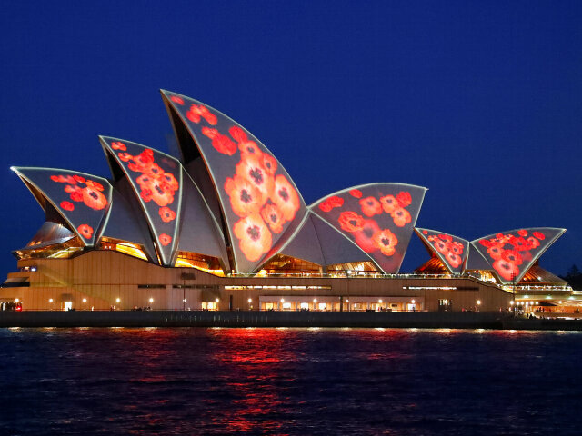 Austrália, Sydney, opera, 100. výročie koniec 1. svetovej vojny