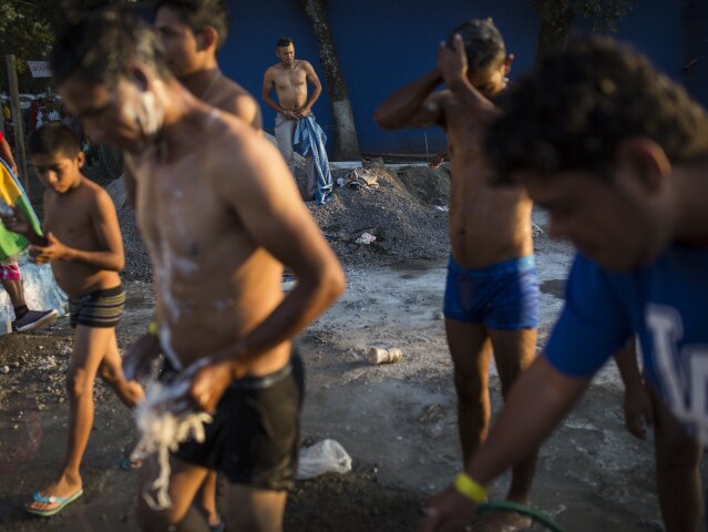 karavána, migranti