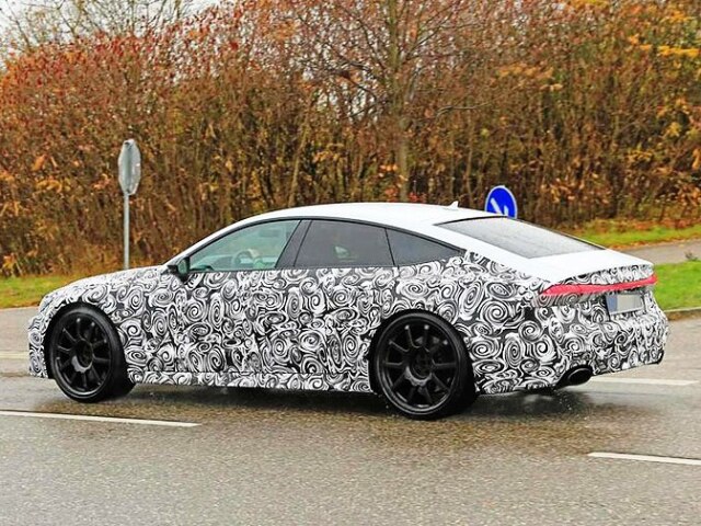 Audi RS7 Sportback - kamufláž 2018