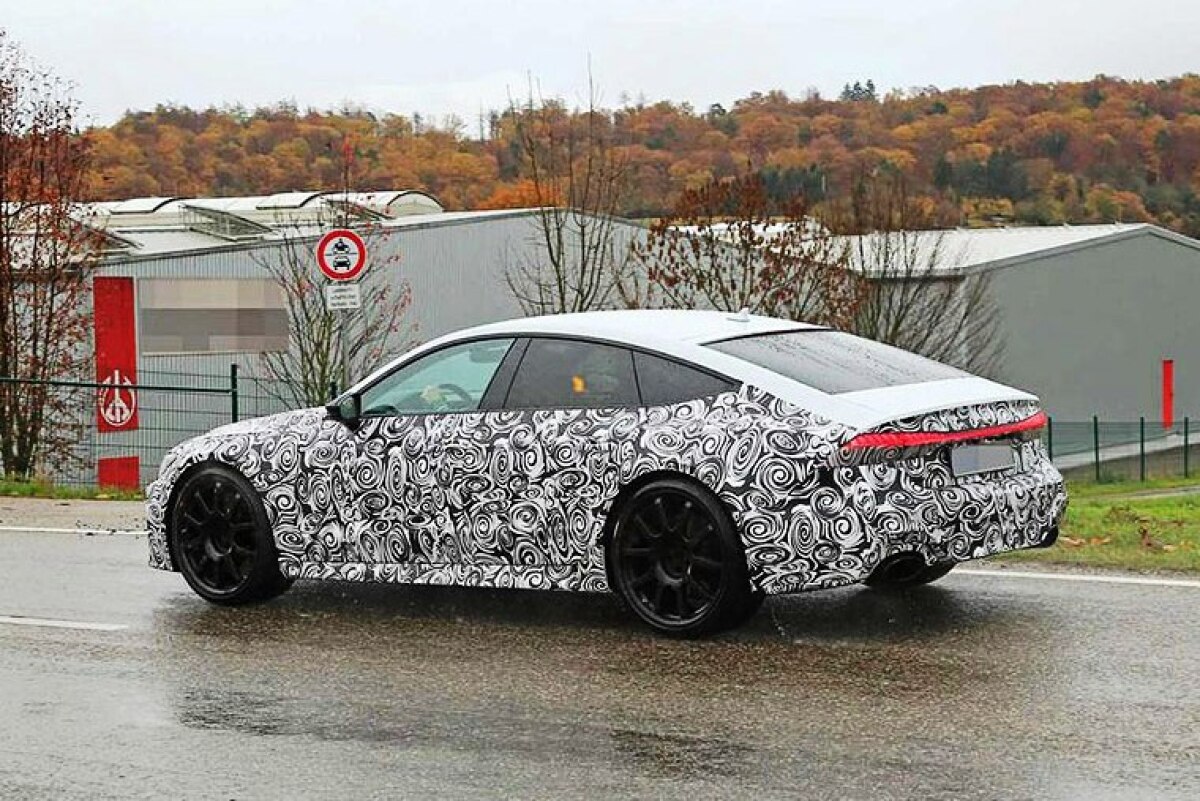 Audi RS7 Sportback - kamufláž 2018
