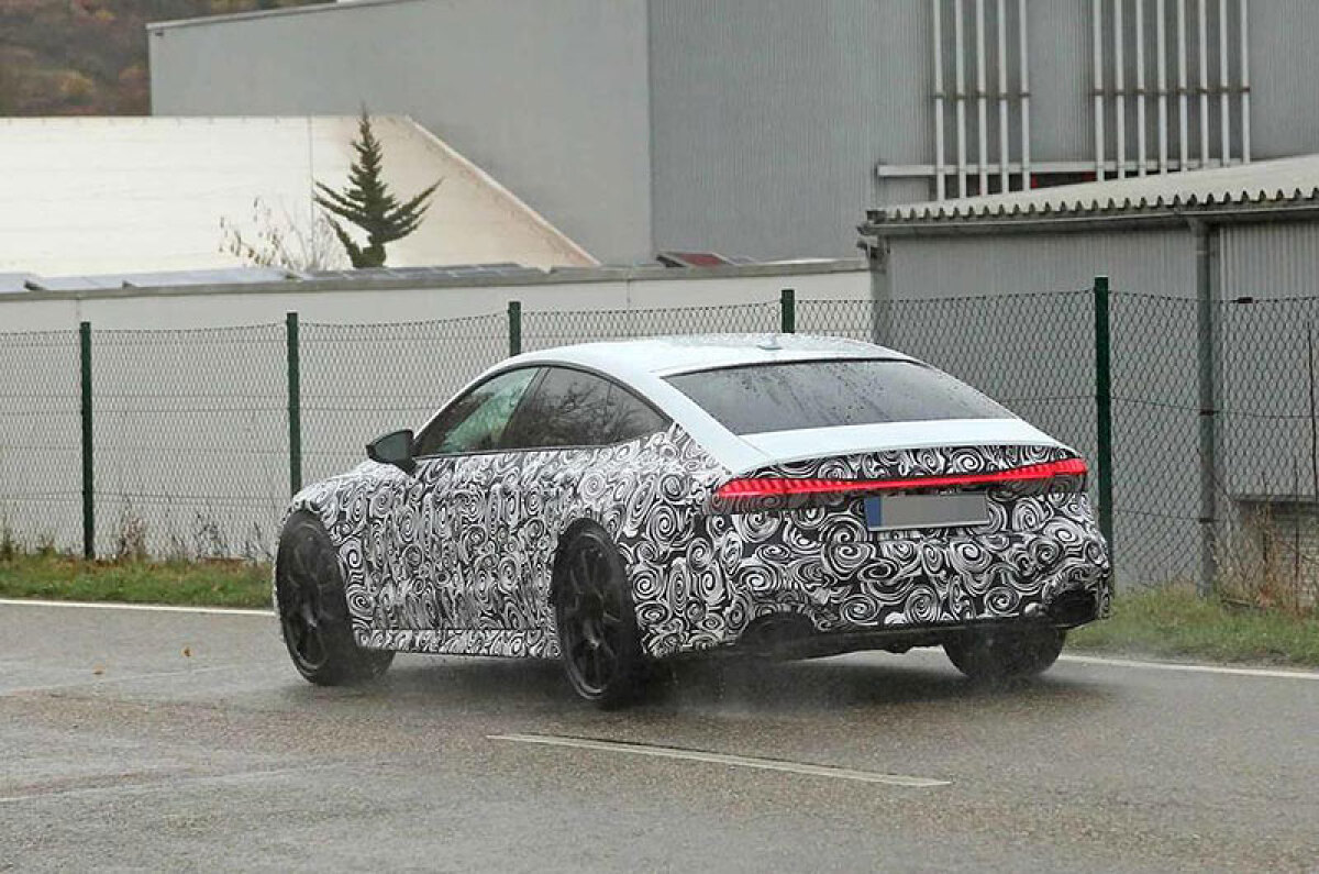 Audi RS7 Sportback - kamufláž 2018