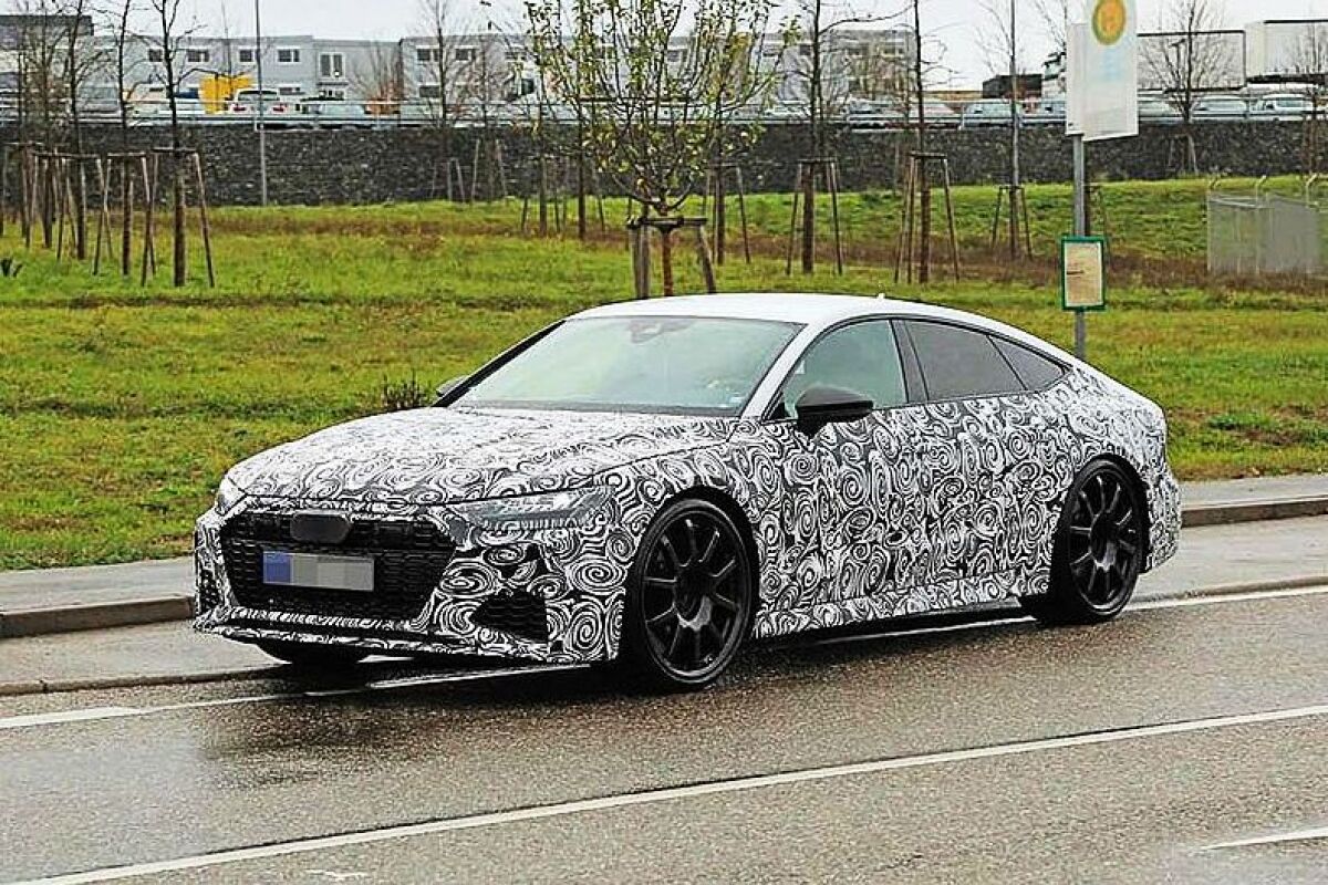Audi RS7 Sportback - kamufláž 2018