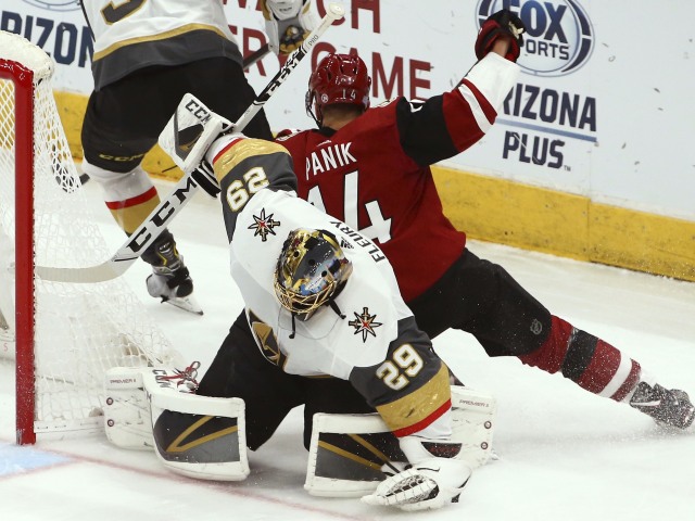 Golden Knights Coyotes Hockey pánik