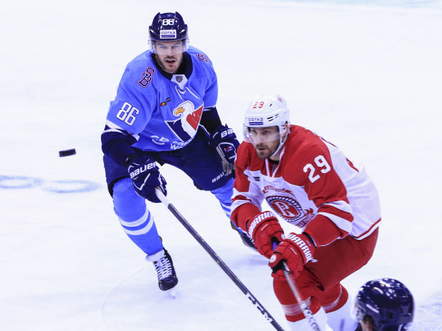 Éric Gélinas, Marek Hrivík