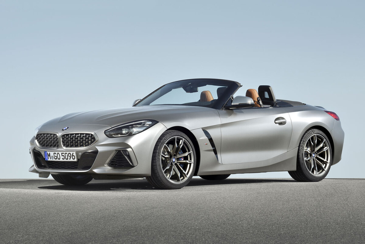 BMW Z4 2 04 5ba22d5c1a93a