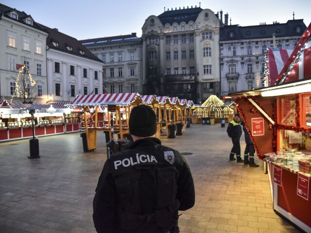 SR požiar Vianočné trhy Bratislava BAX