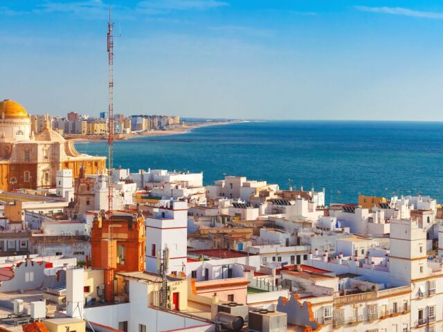 Cádiz, Španielsko, Andalúzia, more, mesto