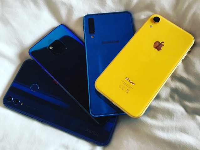 iPhone Xr, Honor 8X, Huawei Mate 20 Pro, Samsung Galaxy A7
