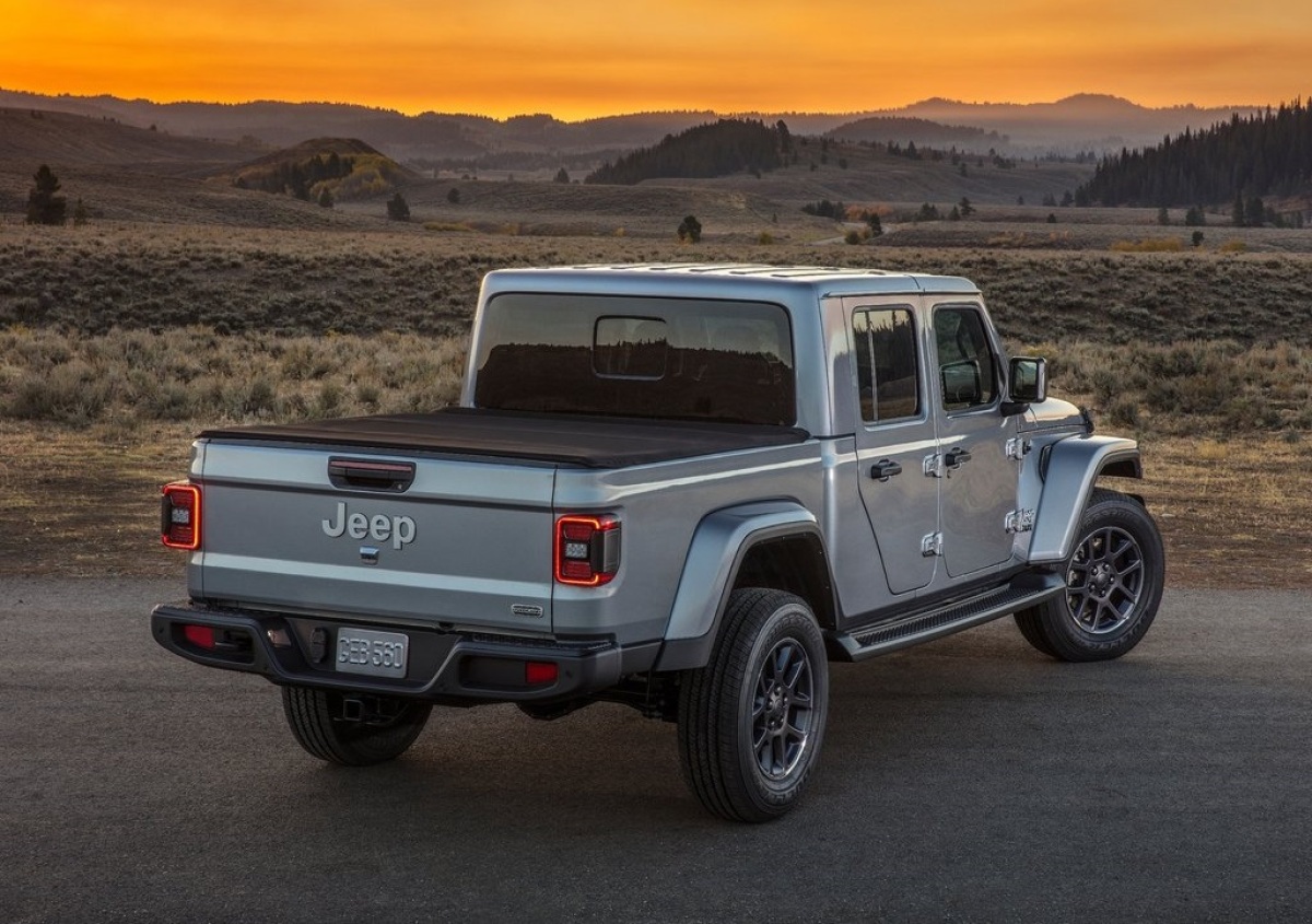 Jeep-Gladiator-2020-1024-70