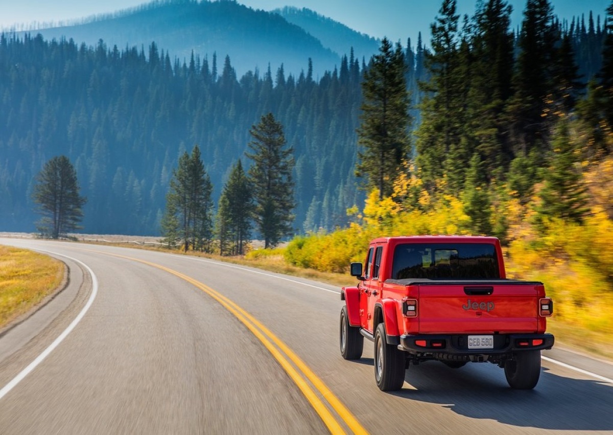 Jeep-Gladiator-2020-1024-8b
