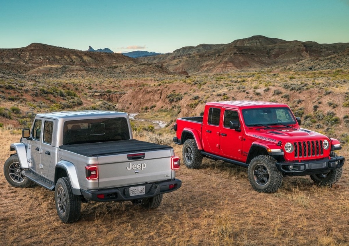 Jeep-Gladiator-2020-1024-a8