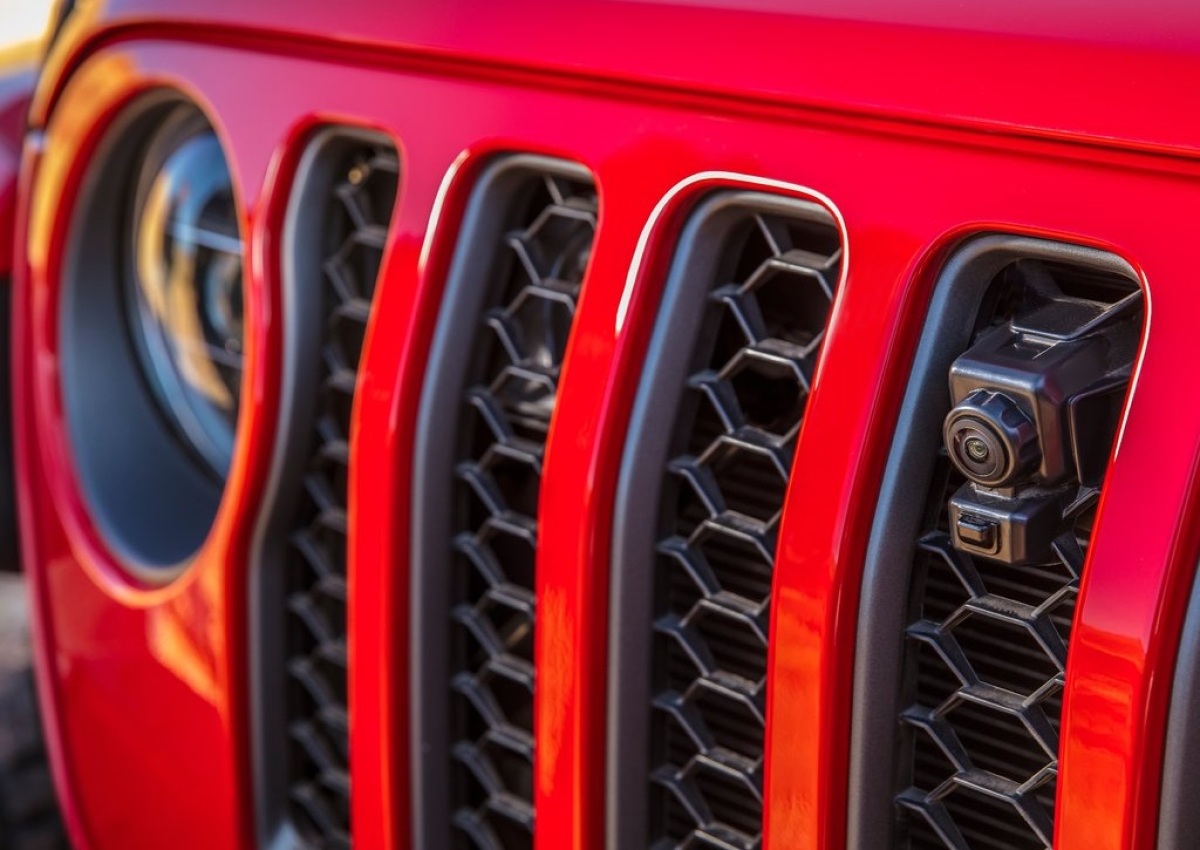 Jeep-Gladiator-2020-1024-c1