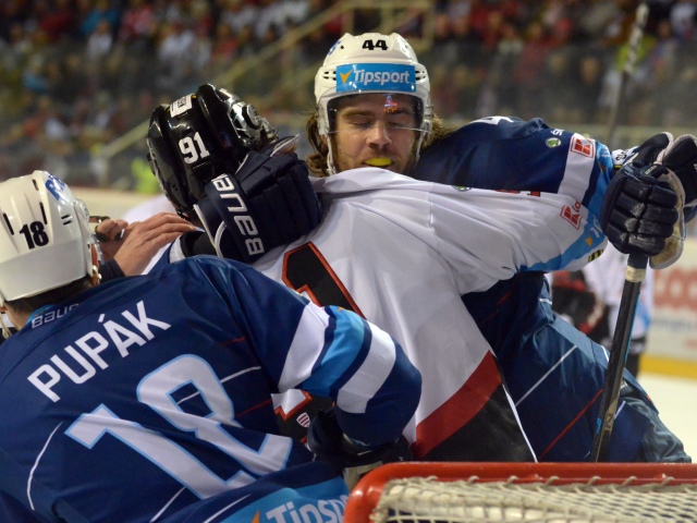 Miroslav Pupák, Mitch Versteeg, Peter Lichanec