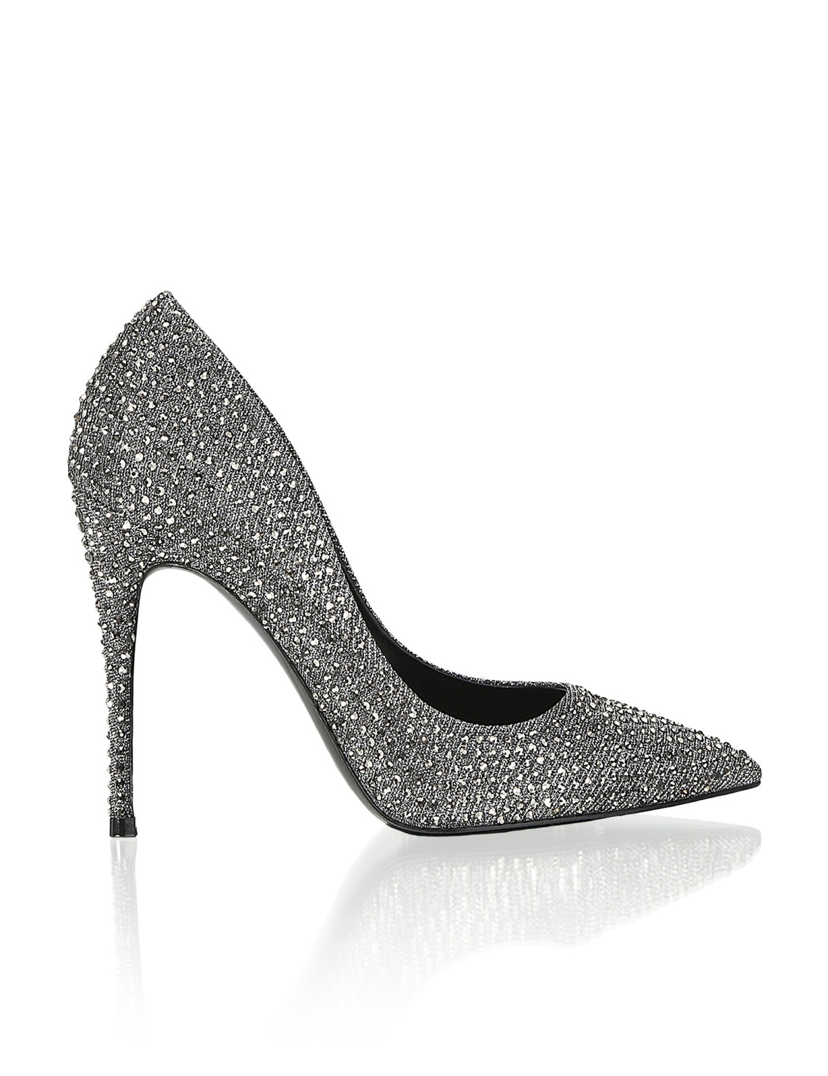 Trblietavé dámske lodičky Steve Madden, za 99,95 eura predáva Humanic. 