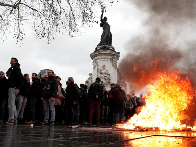 francúzsko, študenti, protest, demonštrácia
