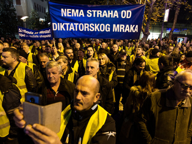 Čierna hora, Podgorica, protest, žlté vesty
