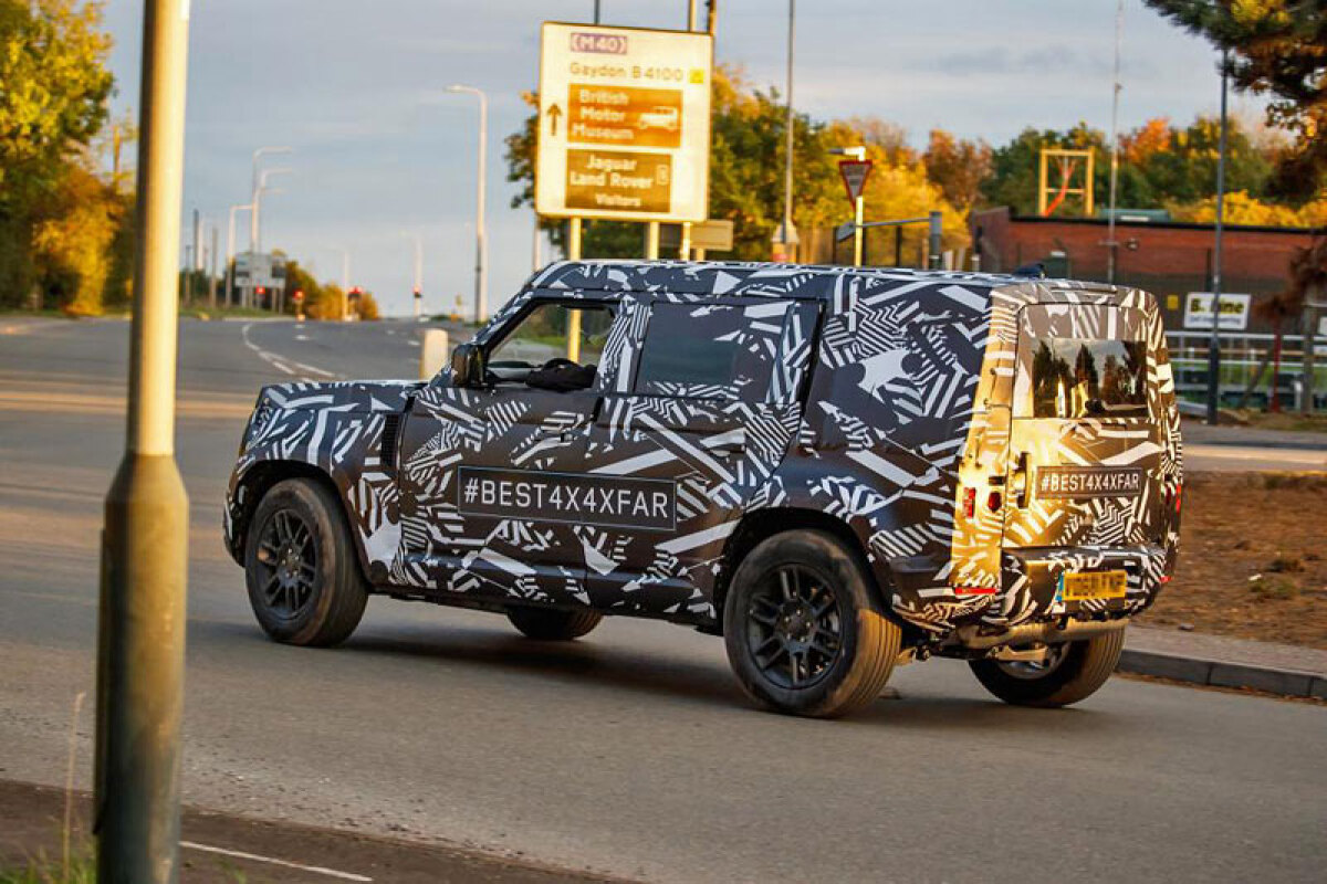 Land Rover Defender - 2020