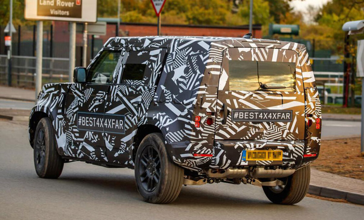 Land Rover Defender - 2020
