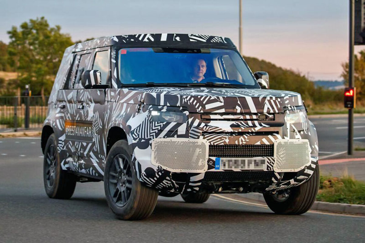 Land Rover Defender - 2020