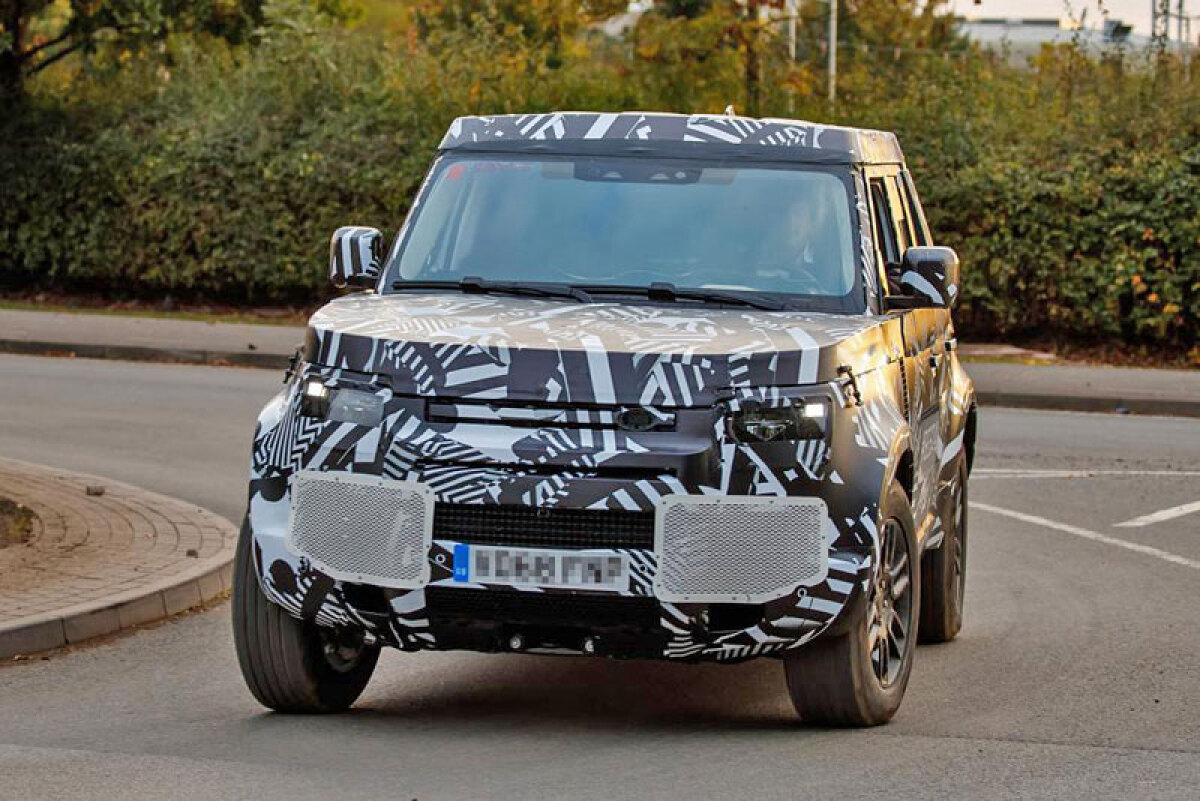 Land Rover Defender - 2020