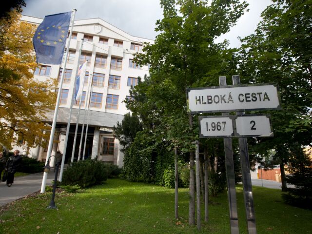 ministerstvo zahranicnych veci,hlboka 2,MZV