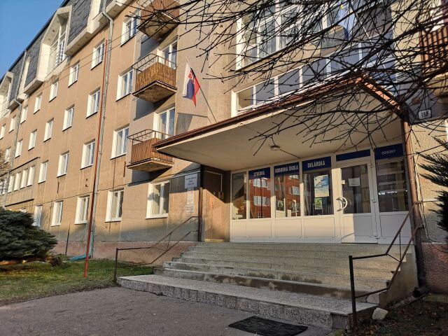 sklárska škola, lednické rovne