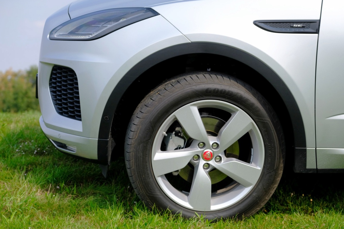 Jaguar E-Pace 180D AWD - test 2018