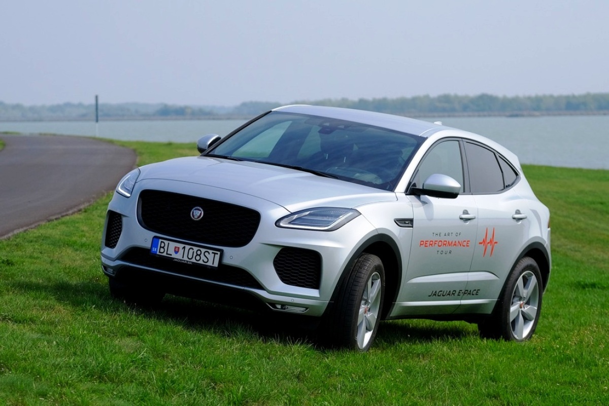 Jaguar E-Pace 180D AWD - test 2018