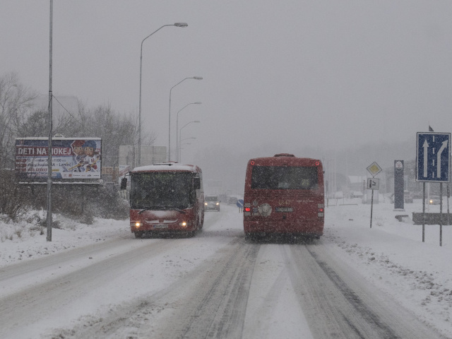 SR Bratislava počasie sneh doprava mhd autobus