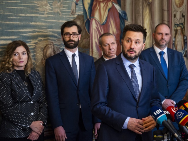 SR Bratislava primátori Združenie K8 samospráva BAX
