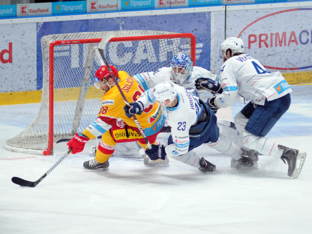 HOKEJ-TL: Nitra - Trenčín Sojčík