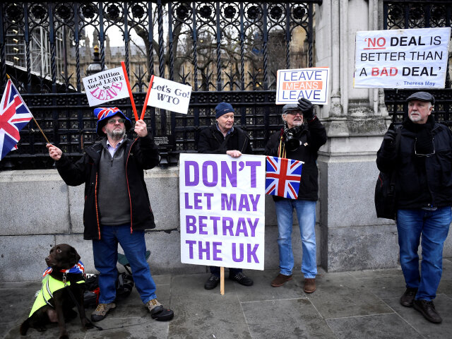 Británia, EÚ, brexit