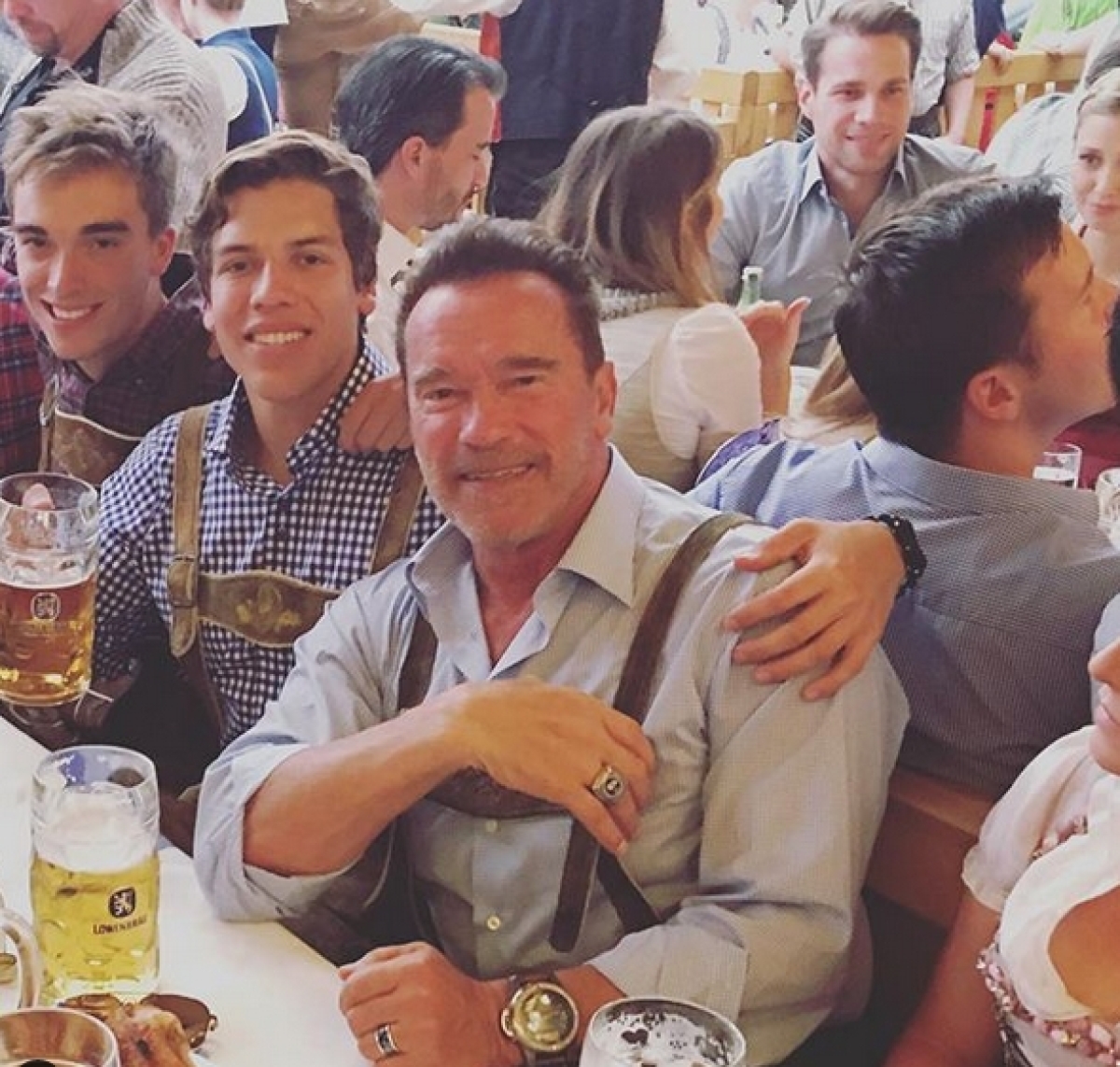 Arnold Schwarzenegger (vpravo) a jeho nemanželský syn Joseph Baena