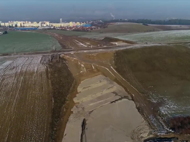 Výstavba diaľničného privádzača pri Žiline.