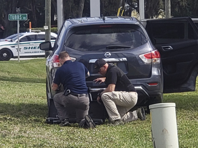 polícia, usa, streľba, florida, policajti, krytie, banka, suntrust