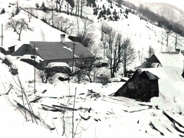 Trosky osady Rybô, lavína