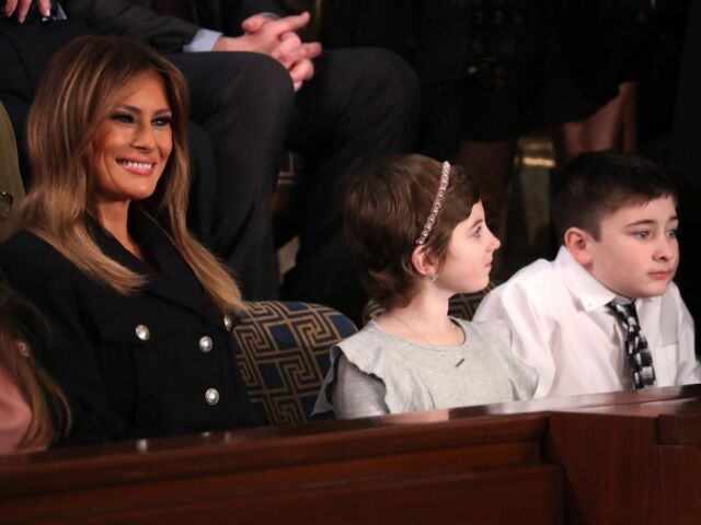 Melania Trumpová, Joshua Trump,