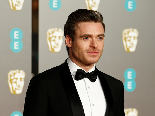 Herec Richard Madden na vyhlásení cien BAFTA.