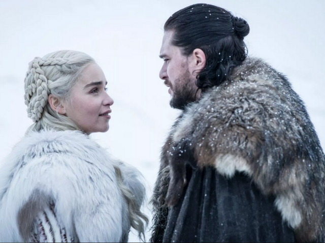 hra o tróny, game of thrones, emilia clarke, kit harrington,