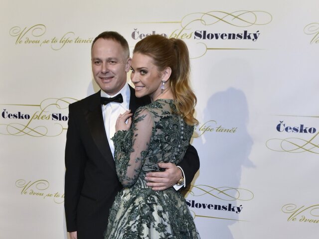 Andrea Verešová prišla aj s manželom Danielom Volopichom.