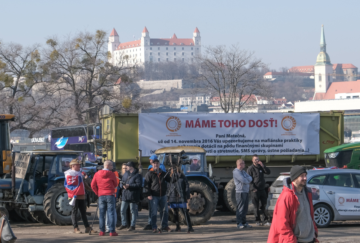 farmari, protest, Tyrsovo namestie,