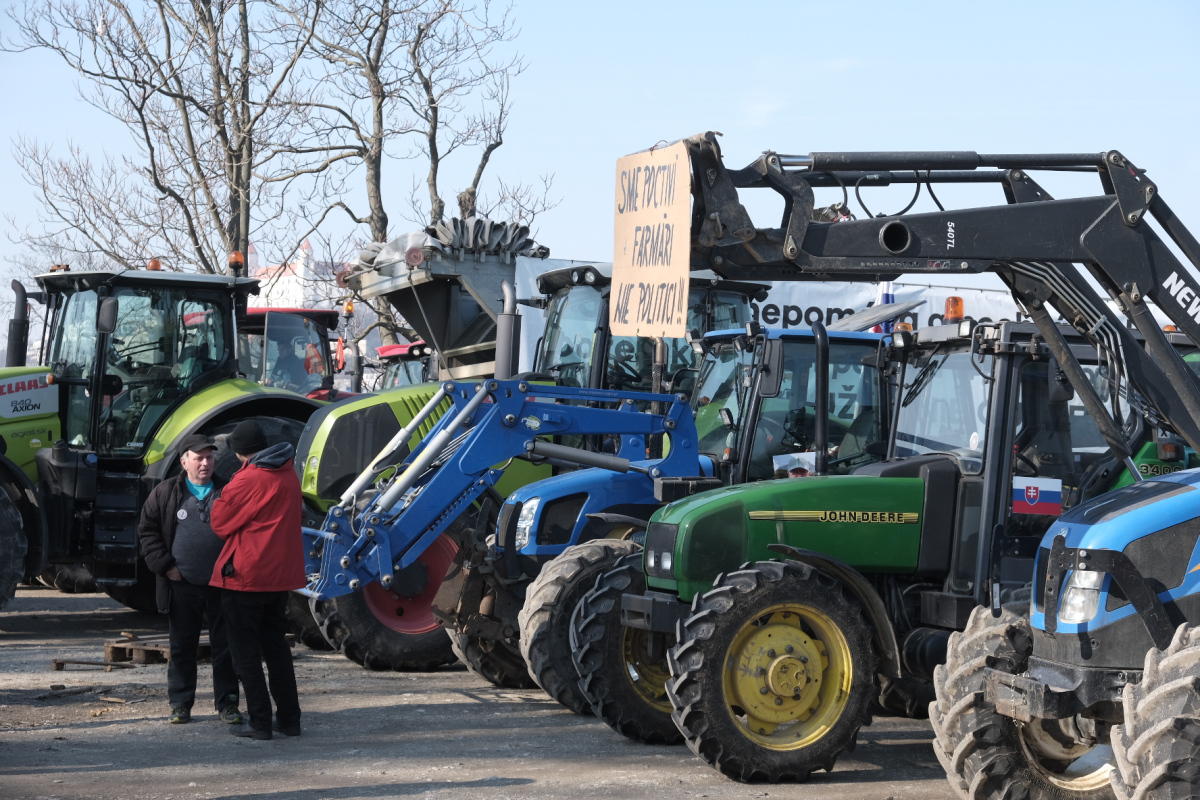 Protestujúci farmári