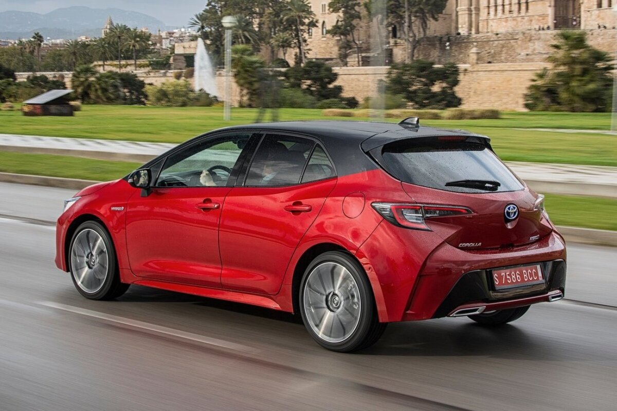 Toyota Corolla Hatchback - 2019